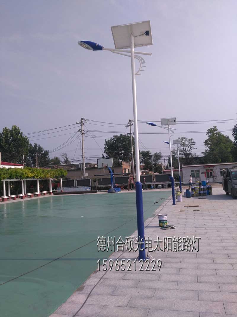 北京房山区篮球场太阳能路灯